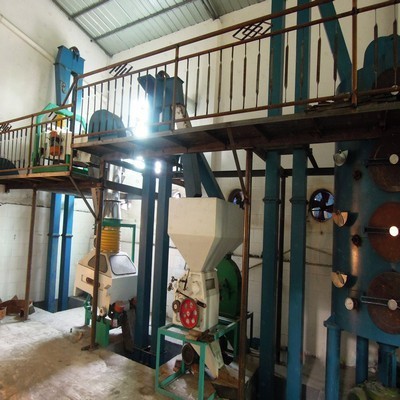 Máquina de planta de extracción por solvente de aceite de salvado de arroz grande de 220v en Perú