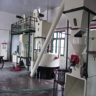 Línea de producción de prensa de aceite combinada 6yl-120a 200 kg/h con vacío